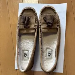 UGG ブラウンモカシン フリンジ付き