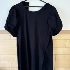 GU バックオープンワンピース