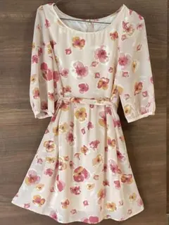 【美品】プロポーションボディドレッシング　花柄ウエストリボン付きフレアワンピース