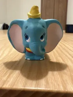 ディズニーダンボ　フィギュア