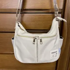 PEANUTS スヌーピー ショルダーバッグ