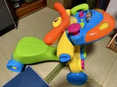 トイザらス ブルーイン2in1ライドアンドウォーカー 手押し車 知育玩具 歩行器のサムネイル