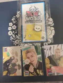 FCくじ  ジニレット ヒョンジン キーホルダー ステッカー3種 セット