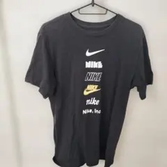 NIKE Tシャツ ブラック ロゴデザインのサムネイル
