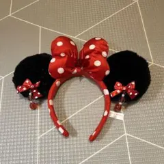 ミニーマウス風カチューシャ 赤と黒の水玉