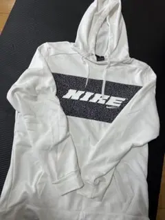 NIKE プルオーバーパーカー ホワイト メンズのサムネイル