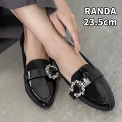 RANDA 晴雨兼用 ビジューバックルローファー 23.5cmのサムネイル
