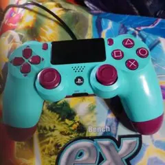 ジャンク。ソニーPS4ワイヤレスコントローラーゲオ限定カラー　ホワイト