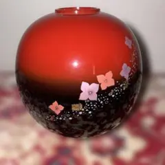 輪島塗　漆器 花瓶 塗り分け 花柄 金彩 輪島塗 漆器 花瓶 塗り分け 花柄 金彩 - メルカリ