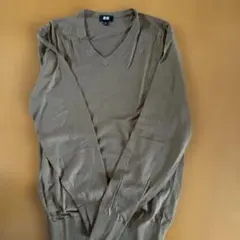 UNIQLO 長袖 Vネックセーター M