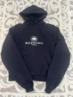ひー様⭐︎18時まで⭐︎BALENCIAGA ブラック フード付きパーカー Mのサムネイル