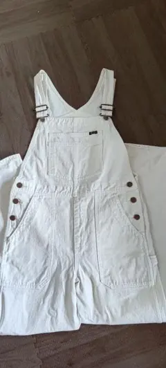 Item thumbnail for item f3b75d29-a697-414d-b1ca-ed645e2d1d4b