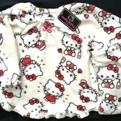サンリオ　ハローキティ　総柄　パジャマ　ナイトウェア