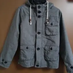 グレー フード付き マウンテンパーカー