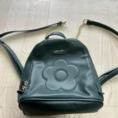 マリークワント】花デイジー エンボス リュック ゴールド チェーン