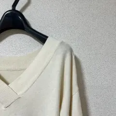 Vネック 長袖 ニット オフホワイトのサムネイル