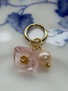 ネックレスチャーム　ハンドメイド　パール　花