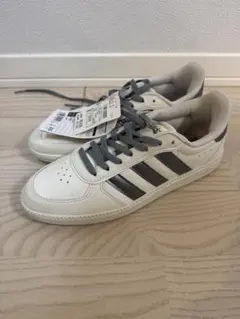 adidas スニーカー ホワイト グレー