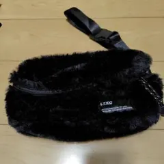 Lovetoxic ファー ボディバッグ ブラック