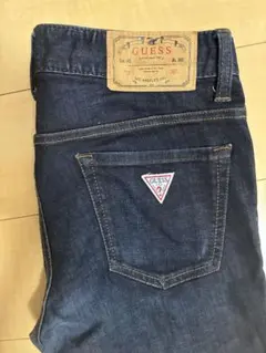 GUESS ダークブルーデニム
