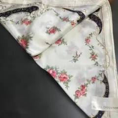 ROYAL DOULTON 花柄ハンカチのサムネイル