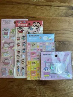 GW限定まとめ売り【24時間/匿名】クレヨンしんちゃん タイルシール ふわふわ①