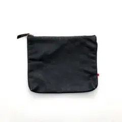 新品　未使用　牛革レザー 黒 ポーチ ゴールドファスナー