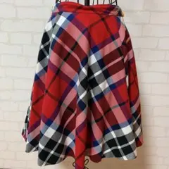 ブルーレーベルクレストブリッジスカート