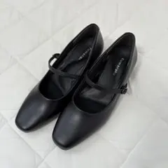 fuwaraku 黒 ストラップ付き スクエアトゥ パンプス 23.5cm