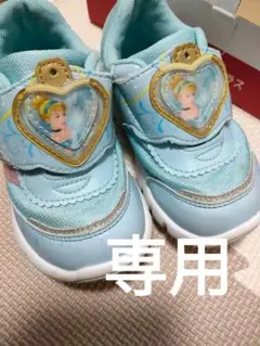 プリンセスキャラクター スニーカー 　16　シンデレラ＋　ラプンツェル 専用