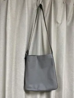 A4サイズ対応　牛革レディースショルダーバッグ 【グレージュ】