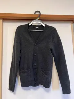 ユニクロ　ラムVネックカーディガン　ダークグレー　S 男女兼用