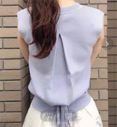 【新品タグ付き】バックシャンウエストリボンニット