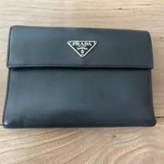 PRADA プラダ　サフィアーノレザー 三つ折り財布 三角ロゴ　レザー　黒