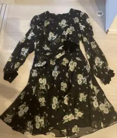 KOJI WATANABE STYLE 花柄シフォンワンピース 長袖 ブラックのサムネイル