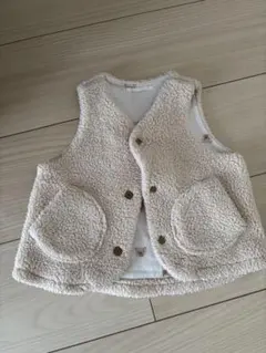 UNIQLO クリーム色 フリース ベビーベスト