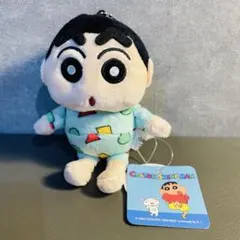 しんのすけ　パジャマ クレヨンしんちゃん　 マスコット　ぬいぐるみ　キーホルダー