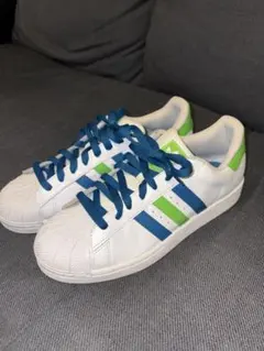 adidas スニーカー　ホワイト グリーン ブルー　26.5cmのサムネイル