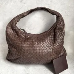 BOTTEGA VENETA イントレチャート　ホーボー　ワンショルダーバッグ