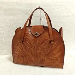 美品✨ヴィンテージ カービングバッグ レザー 手彫り トートバッグ 肩掛け 総柄のサムネイル