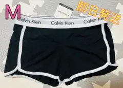 Calvin Klein ブラック ショートパンツ　レディースMサイズ　黒