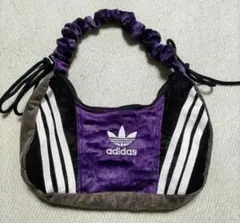 adidasリメイクショルダーバッグ　 ベロアコ―デロイMix　即購入可