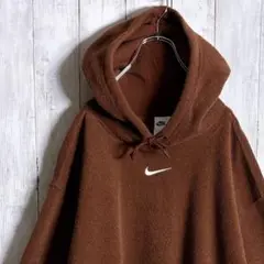 【国内正規品】ナイキ NIKE センターロゴ刺繍 パイル フリース 茶色パーカー