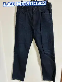 Item thumbnail for item 8813d486-53de-49d0-9f84-a97944602392