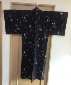 【かすり柄】銘仙　黒 裏地付き 小紋 着物 と羽織り　街着 昭和レトロ