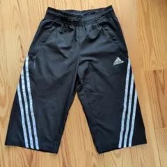 adidas ハーフパンツ 黒 3本ライン