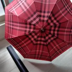 未使用BURBERRY 長傘 雨傘 レッド チェック 2026年最新】BURBERRY 汚れ・破れ・臭いなど：なし レディース長傘