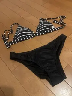 ストライプ柄リブビキニ セパレート水着のサムネイル