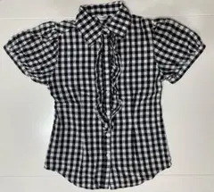 フリル付きチェック柄半袖シャツ