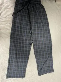 チェックパンツ